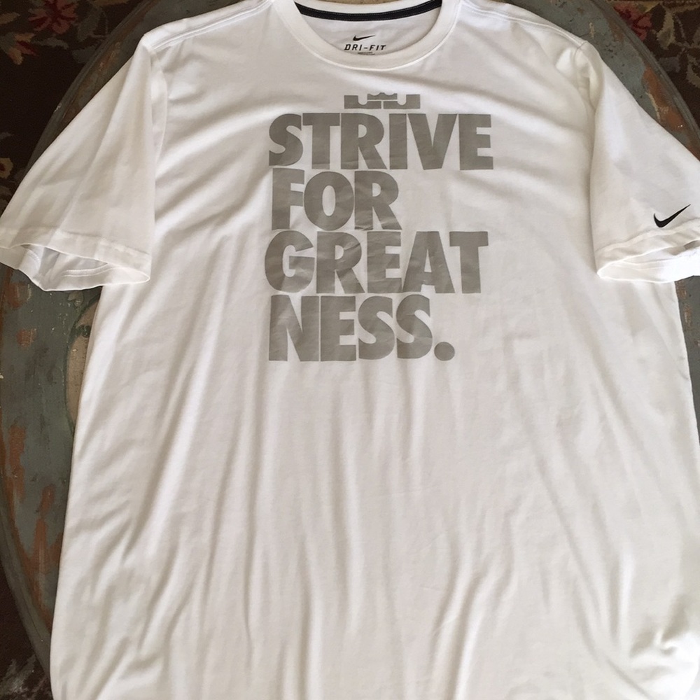 Nike Lebron T shirt size XXL dri fit